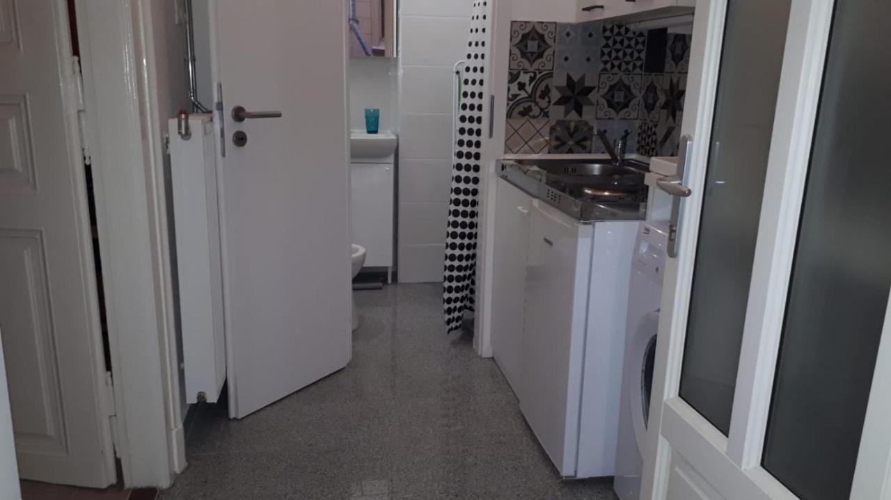 Garibaldik Apartman Apartment Budapest Exterior photo